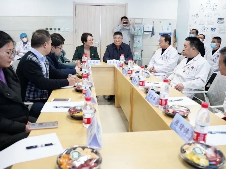 山东省医学会肺癌食管癌多学科联合委员会规范诊疗组来我院督导检查 
